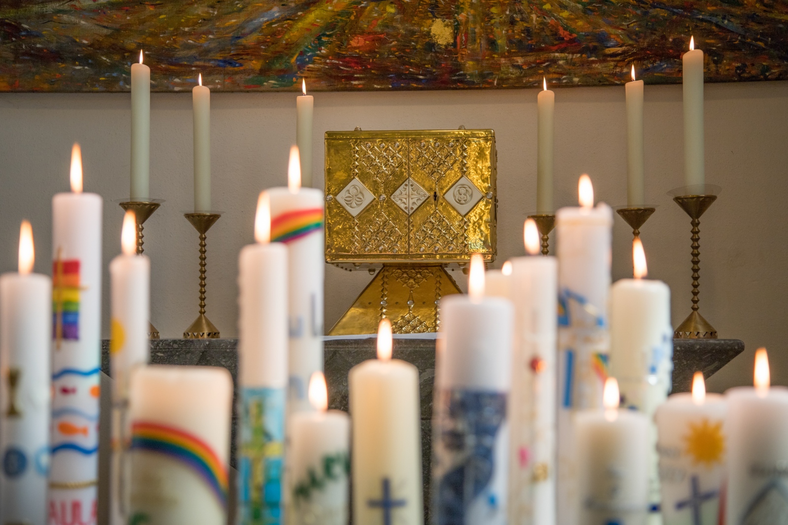 erstkommunionkerzen_Erzbistum_c.hirschbeck